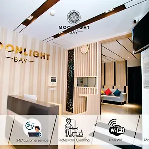 Отель Moonlight Bay &